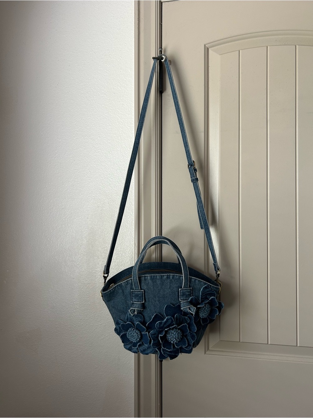 Patricia Nash corallina small tote crossbody bag folora denim - Picture 3 of 9